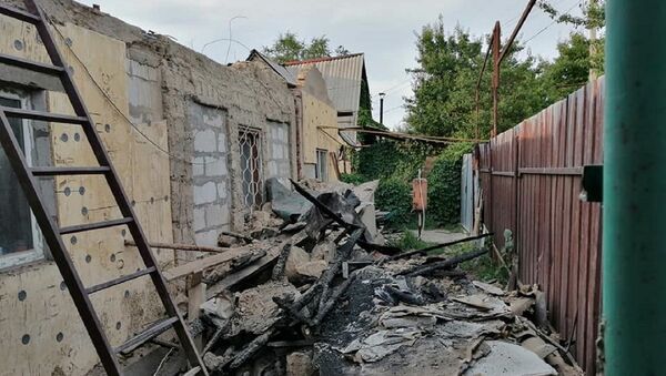 Дом со сгоревшей крышей в Алматинской области - Sputnik Казахстан