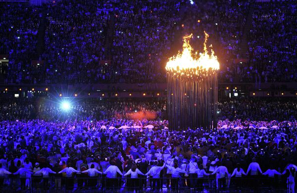 Зажжение огня Олимпиады 2012 в Лондоне - Sputnik Казахстан