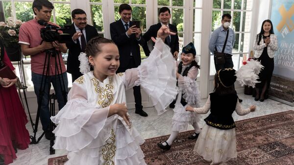 В Брюсселе открылся казахский культурный центр - Sputnik Казахстан