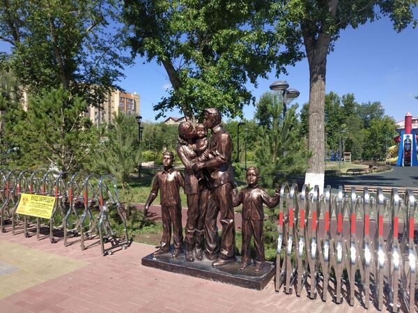 Одинокий Король Севера: что происходит в опустевшем Нур-Султане - Sputnik Казахстан