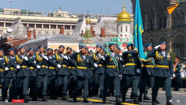 Казахстанцы на Красной площади Парад Победы 2020 года - Sputnik Казахстан