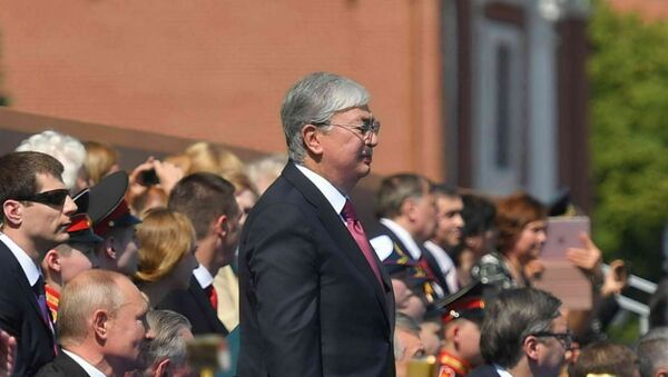 Президент Казахстана посетил военный парад по случаю 75-летия Победы - Sputnik Казахстан
