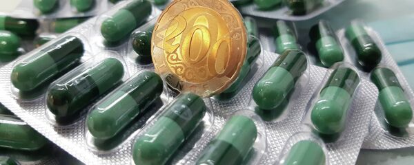 Таблетки, лекарства, деньги - Sputnik Казахстан