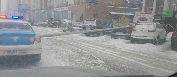 Астанада бағана құлады - Sputnik Қазақстан