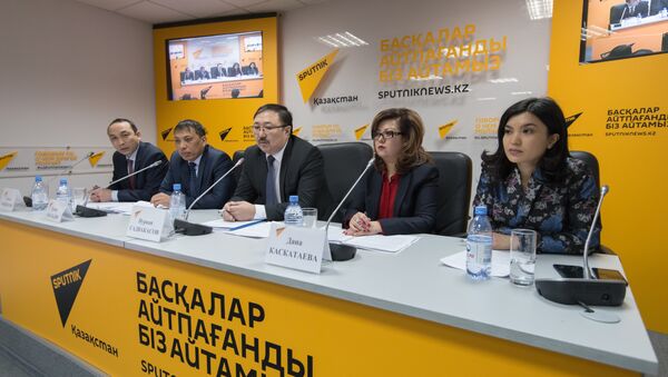 Пресс-конференция на тему Реализация некачественной масложировой продукции в регионах страны - Sputnik Казахстан