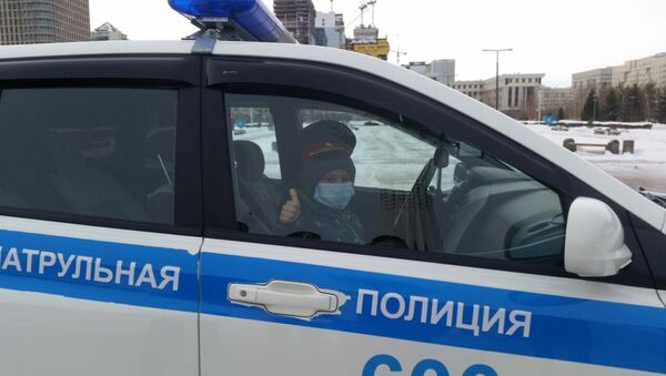 Нурасыл прокатился на полицейском авто в Астане - Sputnik Казахстан