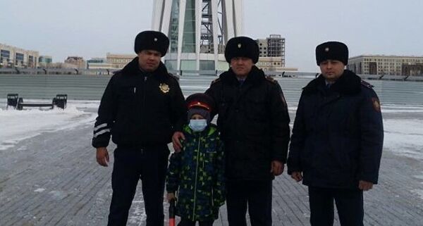 Нұрасыл полицейлермен бірге Астананы аралады - Sputnik Қазақстан