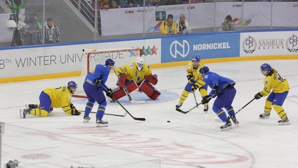 Мачт между мужскими хоккейными сборными Казахстана и Швеции на Универсиаде-2017 - Sputnik Казахстан