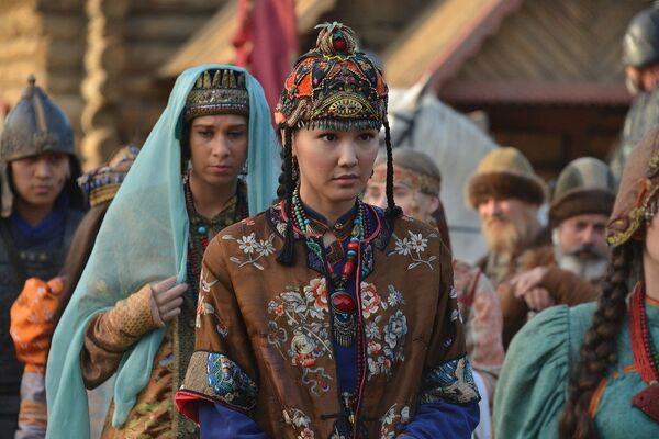 Актриса Аружан Джазильбекова на съемках фильма Золотая орда Актриса Аружан Джазильбекова на съемках фильма Золотая орда - Sputnik Казахстан