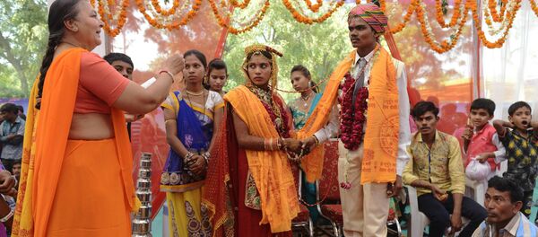 Архивное фото свадебной церемонии в Индии Архивное фото свадебной церемонии в Индии - Sputnik Казахстан