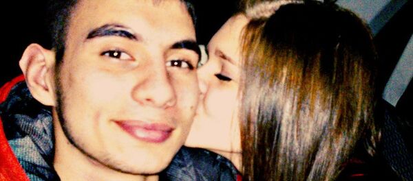 Игорь Нанаев со своей девушкой Игорь Нанаев со своей девушкой - Sputnik Казахстан