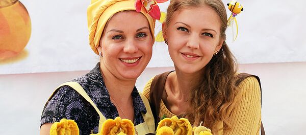 Ярмарка меда в Алматы - Sputnik Казахстан