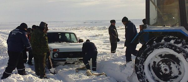 Павлодар облысында автожолда 70-ке жуық автокөлік жиналып қалды - Sputnik Қазақстан
