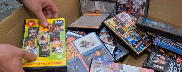 Пираттық дискілер - Sputnik Қазақстан