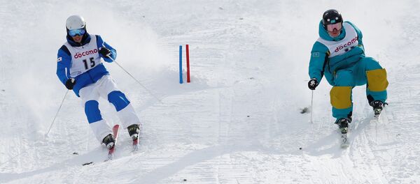 Дмитрий Рейхерд (справа) Дмитрий Рейхерд (справа) - Sputnik Казахстан