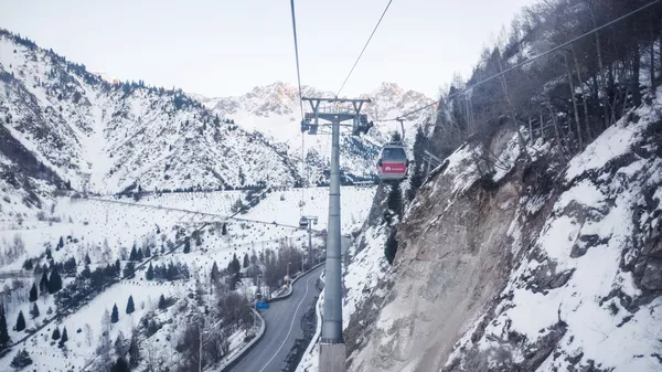 Канатная дорога Медео - Шымбулак - Sputnik Қазақстан