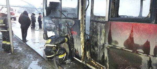 Пассажирский автобус сгорел в Алматы - Sputnik Казахстан