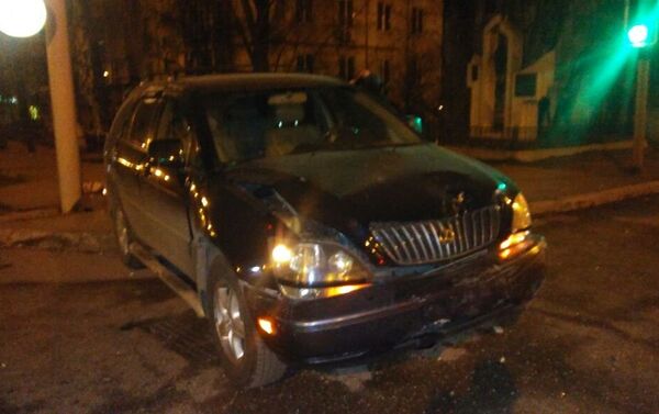 Пьяный водитель ехал на красный и вылетел на обочину в Алматы - Sputnik Казахстан