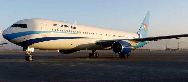 Tajik Air әуе компаниясының ұшағы Tajik Air әуе компаниясының ұшағы - Sputnik Қазақстан