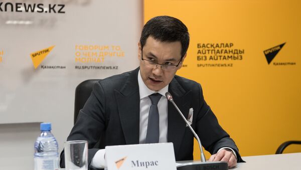 Заместитель председателя правления Казахстанского гуманитарно-юридического университета Мирас Дауленов - Sputnik Казахстан