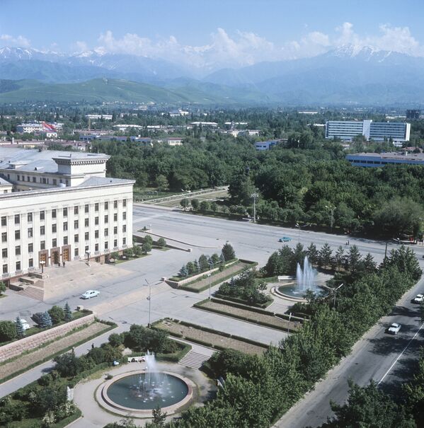Площадь Ленина и Дом правительства в Алма-Ате - Sputnik Казахстан