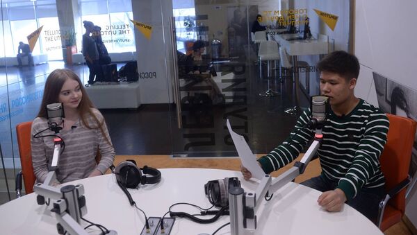 Участники проекта Ты супер! Влад Лоскутов и Анастасия Кравченя в студии радио Sputnik - Sputnik Казахстан