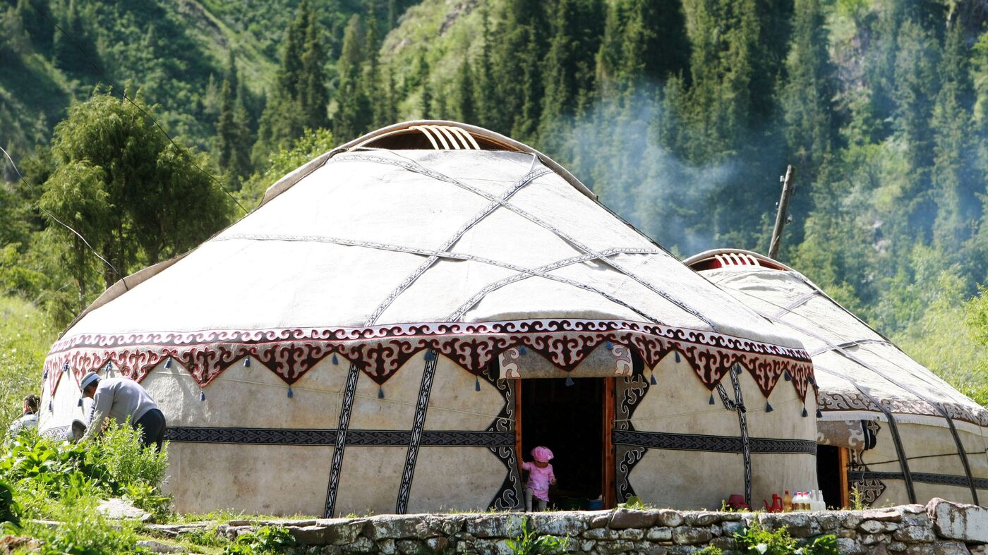 Ұйықтап жатқан адамдармен жыныстық қатынастың жеке фотосуреттері