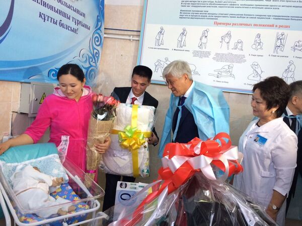 Двухмиллионный ребенок родился в Алматинской области Двухмиллионный ребенок родился в Алматинской области - Sputnik Казахстан