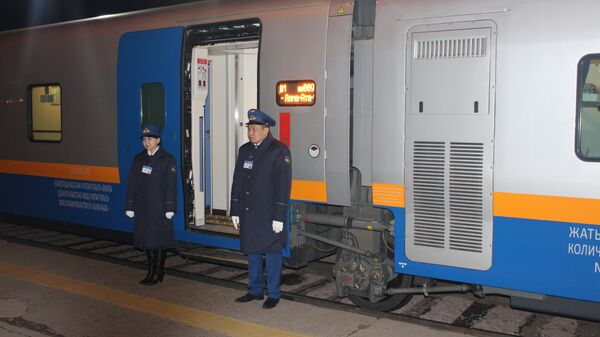 В первый рейс с вокзала  Алматы-2 отправился скоростной поезд по маршруту Алматы-Ташкент - Sputnik Казахстан