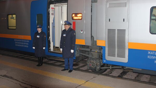 В первый рейс с вокзала  Алматы-2 отправился скоростной поезд по маршруту Алматы-Ташкент - Sputnik Казахстан