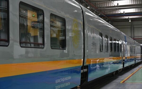 В первый рейс с вокзала Алматы-2 отправился скоростной поезд по маршруту Алматы-Ташкент - Sputnik Казахстан