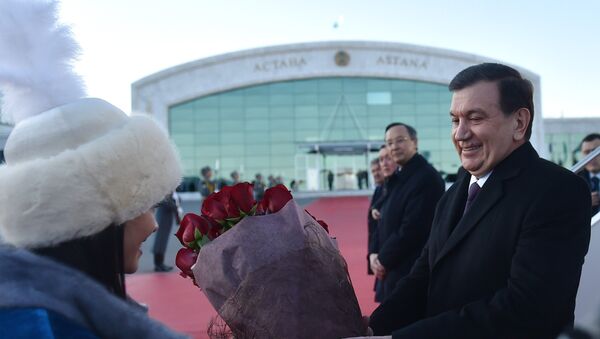 В Астану с государственным визитом прибыл Президент Республики Узбекистан Ш.Мирзиеев - Sputnik Казахстан