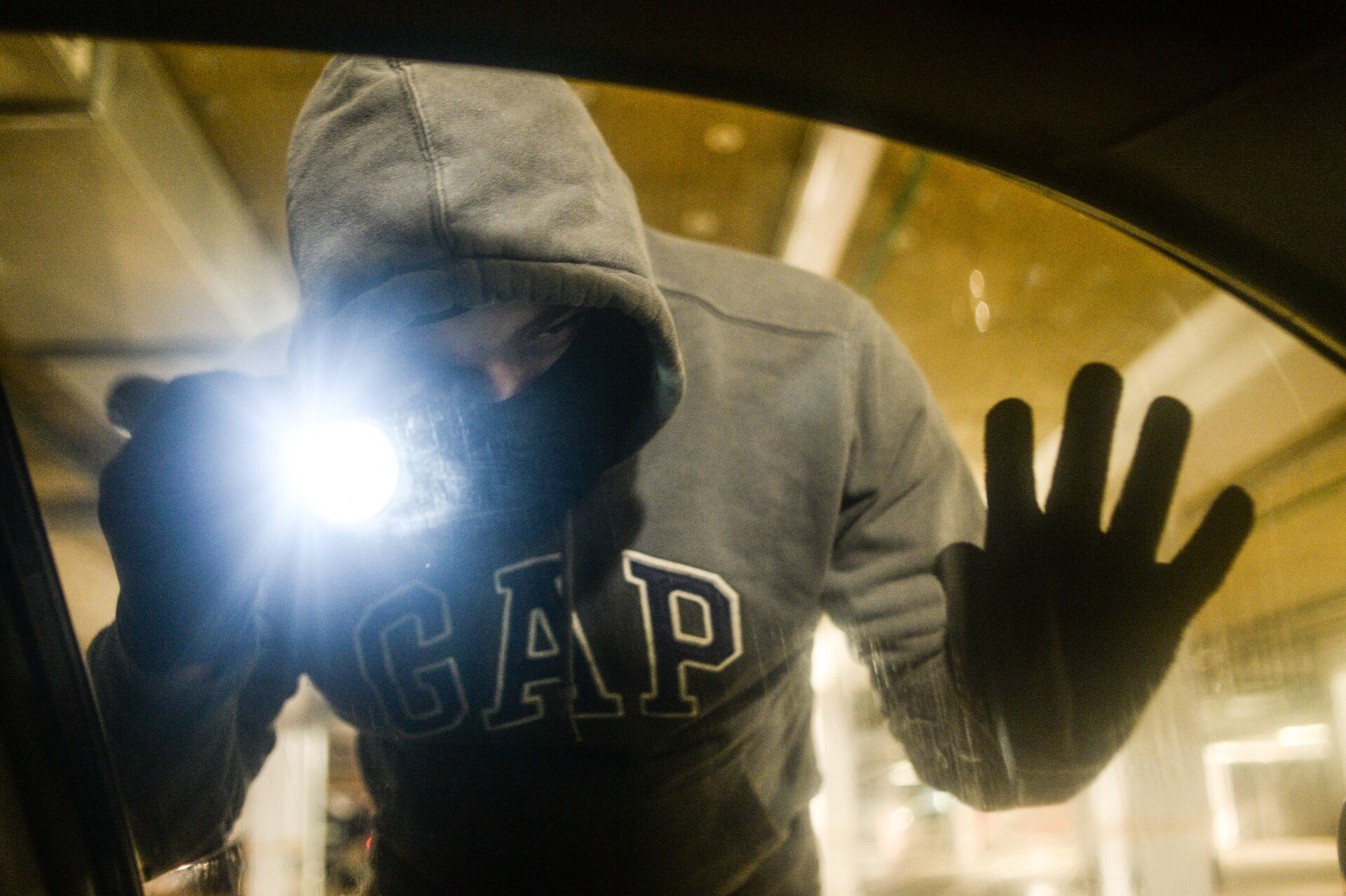 Автомобильные воры - Sputnik Казахстан, 1920, 21.02.2026