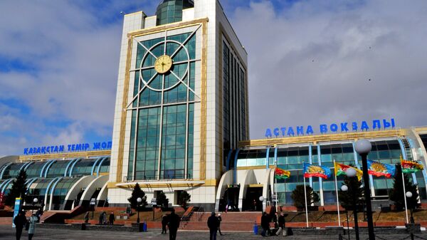 Астанадағы темір жол вокзалы - Sputnik Қазақстан