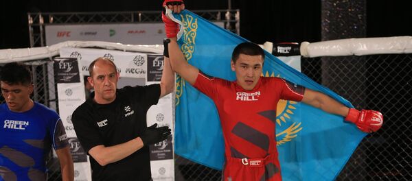 Казахстанские спортсмены MMA на ЧЕ в Болгарии Казахстанские спортсмены MMA на ЧЕ в Болгарии - Sputnik Казахстан