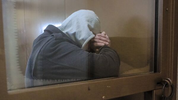 Архивное фото человека во время судебного процесса - Sputnik Казахстан