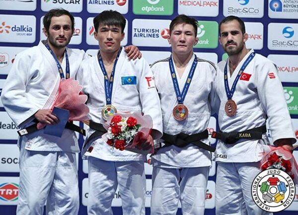 Золото на турнире Grand Prix в Анталии  - Sputnik Казахстан