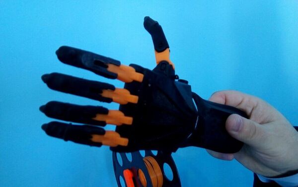 Заменить утраченные конечности помогают протезы, изготовленные на 3D принтере - Sputnik Казахстан