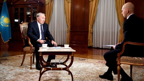 Нурсултан Назарбаев дал интервью межгосударственному телеканалу МИР - Sputnik Казахстан