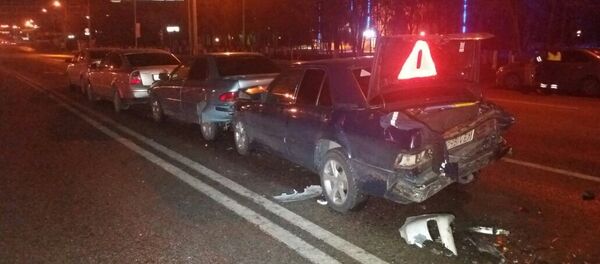 Алматыда бес көлік соқтығысты Алматыда бес көлік соқтығысты - Sputnik Қазақстан