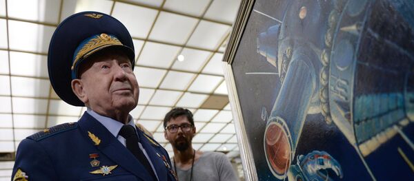 Космонавт Алексей Леонов Космонавт Алексей Леонов - Sputnik Казахстан