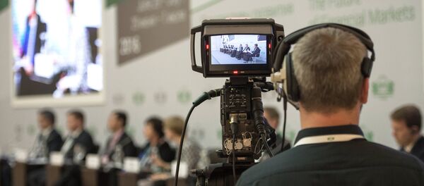 Архивное фото видеооператора - Sputnik Қазақстан