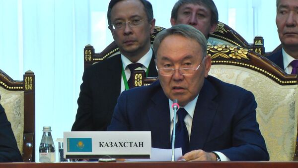Назарбаев рассказал, чем Казахстан помогает Кыргызстану - Sputnik Казахстан