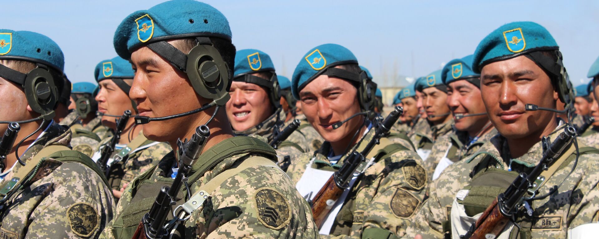 Военные показали подготовку к параду в честь 25-летия Вооруженных Сил Казахстана - Sputnik Қазақстан, 1920, 07.06.2023