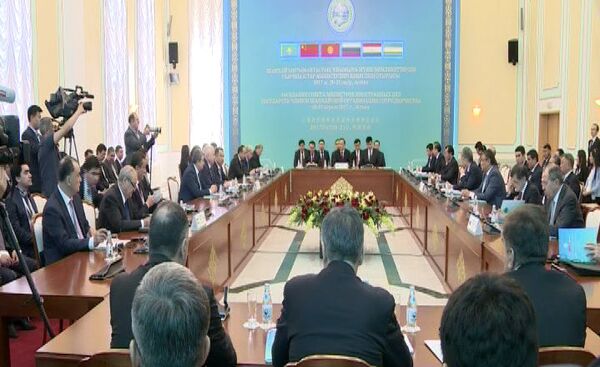 Полезный и конкретный разговор - Лавров об итогах заседания СМИД ШОС в Астане Полезный и конкретный разговор - Лавров об итогах заседания СМИД ШОС в Астане - Sputnik Казахстан