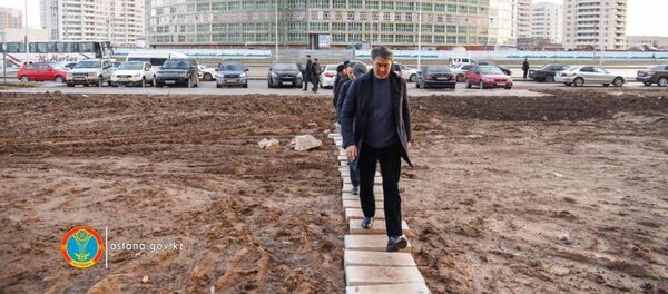 Асет Исекешев проверил санитарное состояние строительных площадок Асет Исекешев проверил санитарное состояние строительных площадок - Sputnik Казахстан