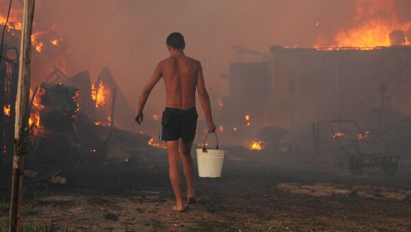 Архивное фото пожара на ферме - Sputnik Казахстан