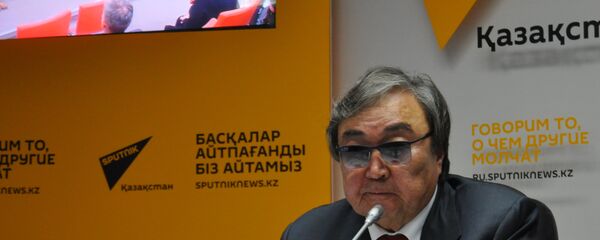 Олжас Сулейменов Олжас Сулейменов - Sputnik Казахстан