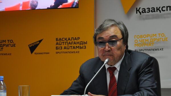 Олжас Сулейменов Олжас Сулейменов - Sputnik Казахстан