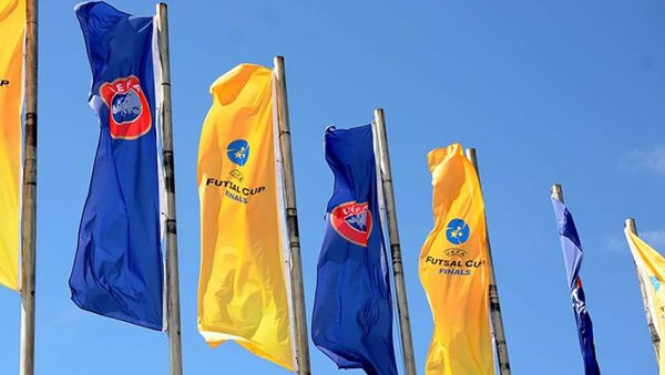 Флаги с эмблемой Кубка УЕФА по футзалу - Sputnik Казахстан
